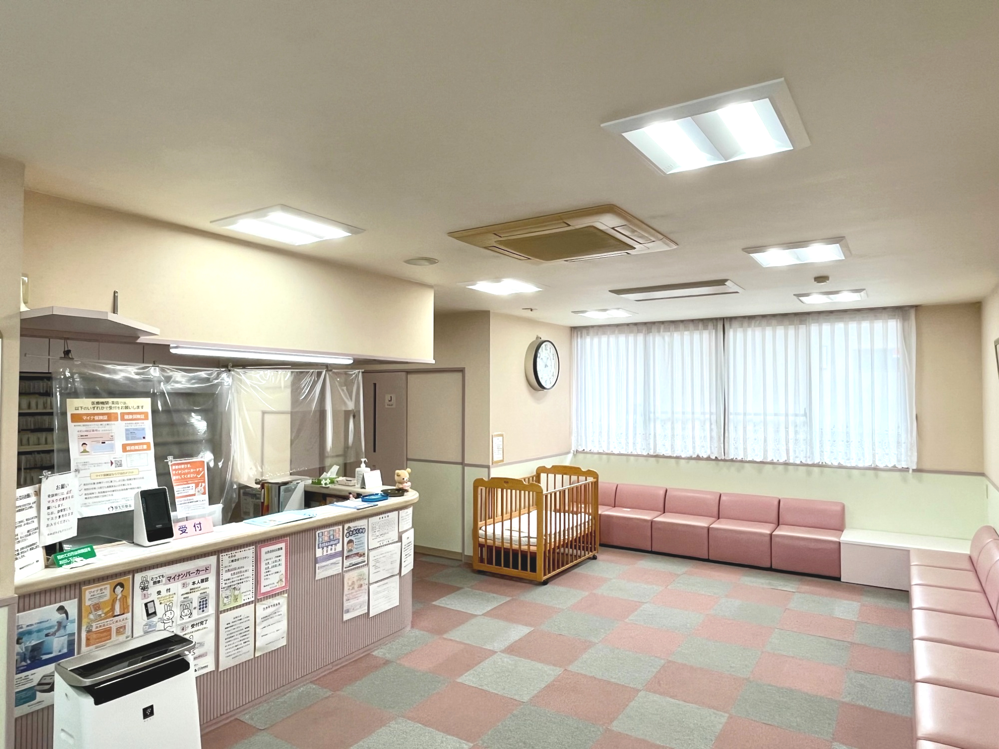 ゆみば子どもクリニック　待合室