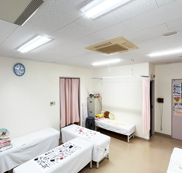 ゆみば子どもクリニック　処置室